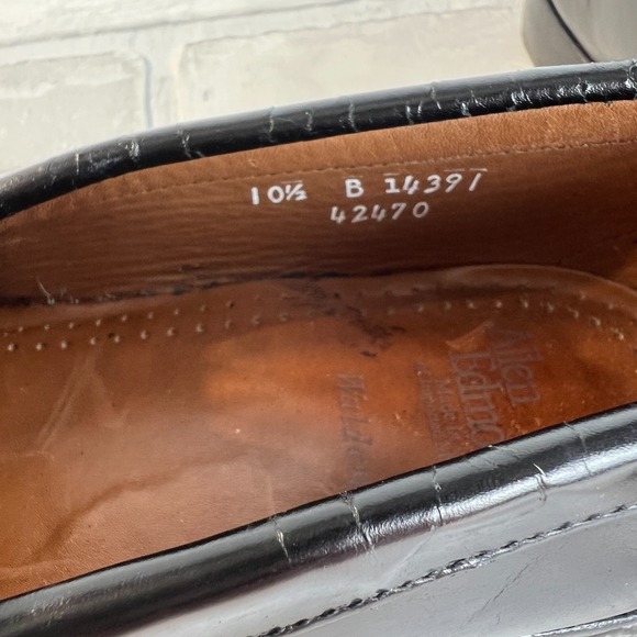 Allen Edmonds Walden Penny Loafers Mens 10.5 B Black Leather‎ Dress Shoes 42470 main image 5